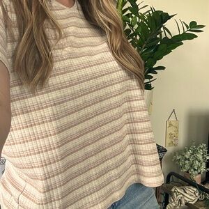 Vintage style striped short sleeve tee!